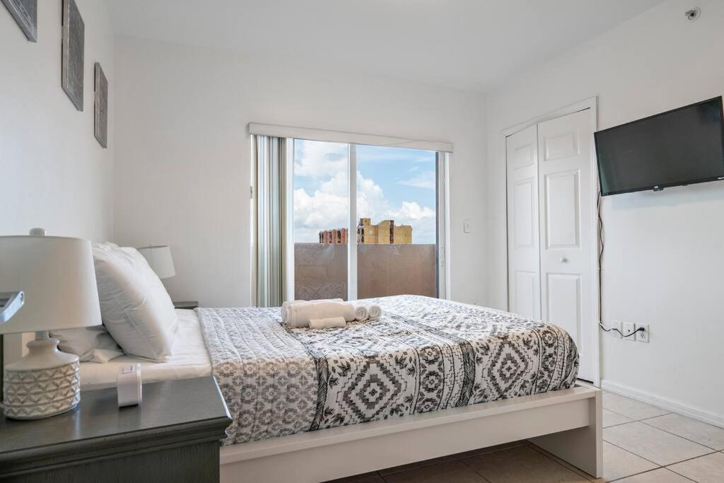 2/2 10 Minutes To Airport And 15 Minutes To Beach Miami Exteriér fotografie